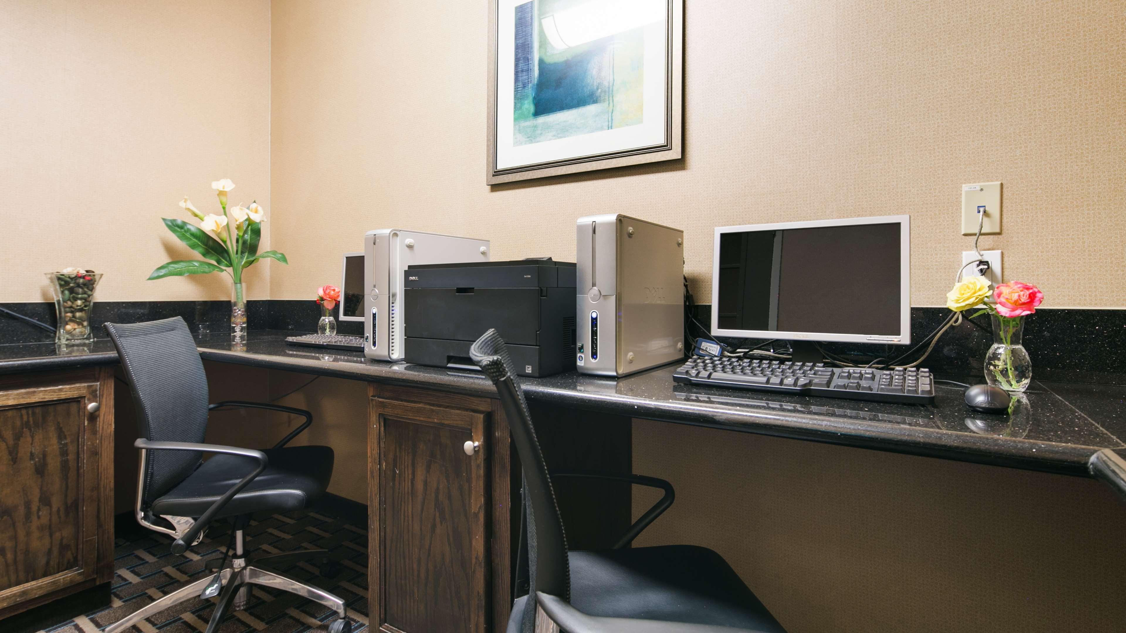 Best Western Plus Wasco Inn & Suites Kültér fotó